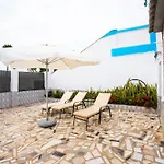 A&n Beachfront Terrace House On The Promenade *
