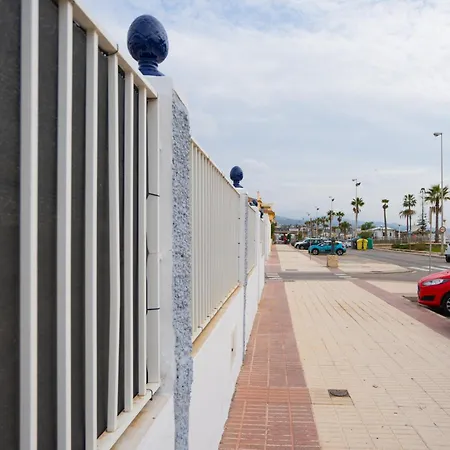 A&n Beachfront Terrace House On The Promenade בית נופש *